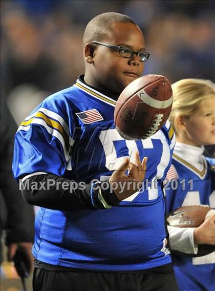 Thumbnail 3 in Bellarmine vs. Santa Margarita (CIF State D1 Final) photogallery.