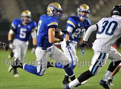 Thumbnail 1 in Bellarmine vs. Santa Margarita (CIF State D1 Final) photogallery.