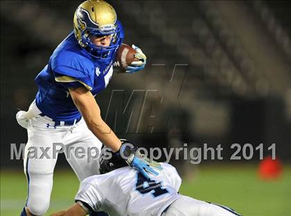 Thumbnail 3 in Bellarmine vs. Santa Margarita (CIF State D1 Final) photogallery.
