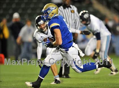 Thumbnail 2 in Bellarmine vs. Santa Margarita (CIF State D1 Final) photogallery.