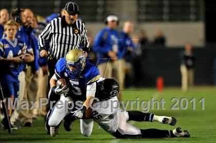 Thumbnail 2 in Bellarmine vs. Santa Margarita (CIF State D1 Final) photogallery.