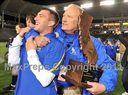 Thumbnail 2 in Bellarmine vs. Santa Margarita (CIF State D1 Final) photogallery.