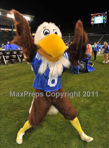Thumbnail 1 in Bellarmine vs. Santa Margarita (CIF State D1 Final) photogallery.