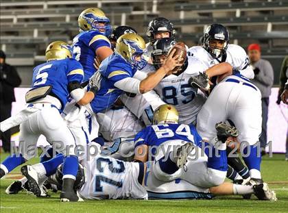 Thumbnail 1 in Bellarmine vs. Santa Margarita (CIF State D1 Final) photogallery.