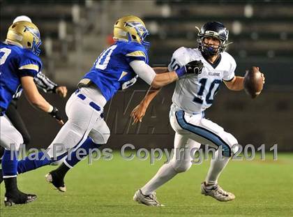 Thumbnail 3 in Bellarmine vs. Santa Margarita (CIF State D1 Final) photogallery.