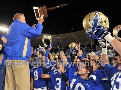 Thumbnail 1 in Bellarmine vs. Santa Margarita (CIF State D1 Final) photogallery.