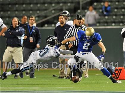 Thumbnail 2 in Bellarmine vs. Santa Margarita (CIF State D1 Final) photogallery.
