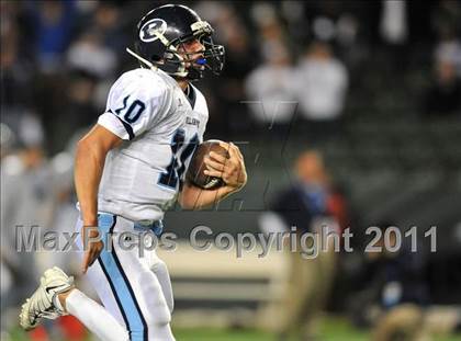 Thumbnail 3 in Bellarmine vs. Santa Margarita (CIF State D1 Final) photogallery.