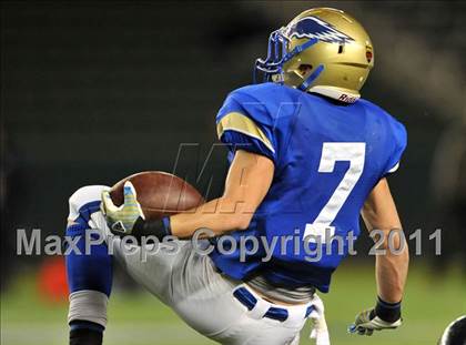 Thumbnail 2 in Bellarmine vs. Santa Margarita (CIF State D1 Final) photogallery.