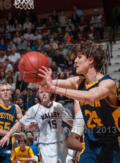 Thumbnail 1 in Weston vs. Valley Regional (CIAC Class M Final) photogallery.