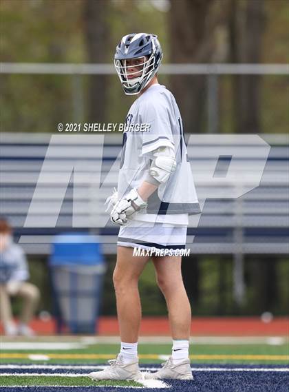 Thumbnail 3 in Darien @ Staples photogallery.