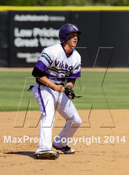 Thumbnail 3 in Valencia vs. Thousand Oaks (CIF SS Playoffs) photogallery.