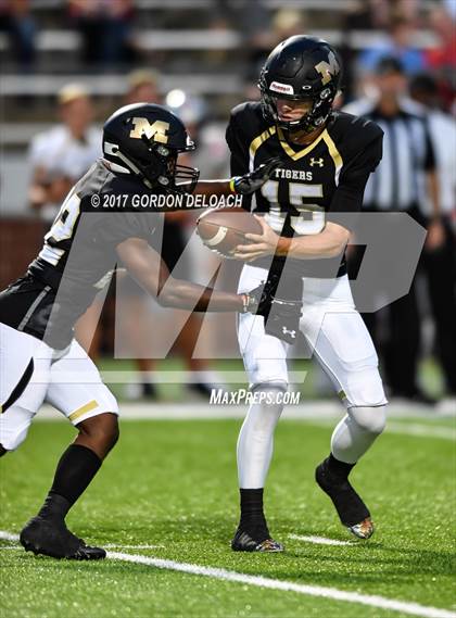 Thumbnail 2 in Marcus @ Mansfield photogallery.