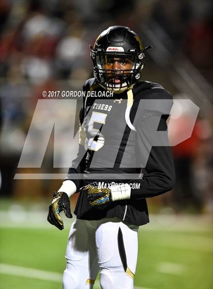 Thumbnail 2 in Marcus @ Mansfield photogallery.