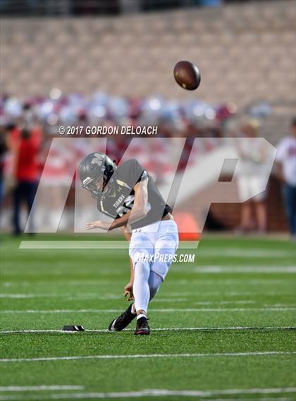 Thumbnail 3 in Marcus @ Mansfield photogallery.