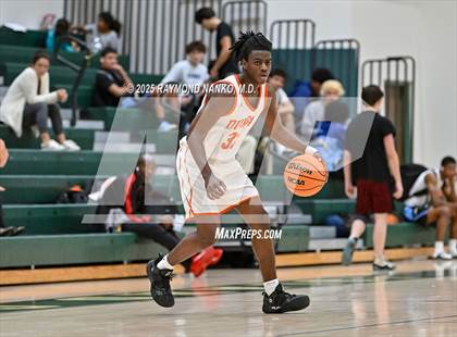 Thumbnail 2 in Venice vs. Dunbar (Swamp Shootout) photogallery.