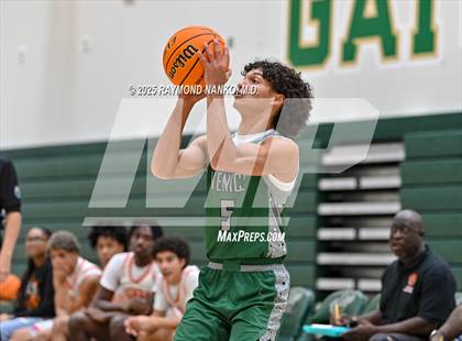 Thumbnail 2 in Venice vs. Dunbar (Swamp Shootout) photogallery.