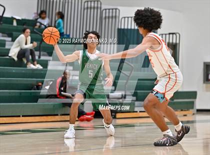 Thumbnail 3 in Venice vs. Dunbar (Swamp Shootout) photogallery.