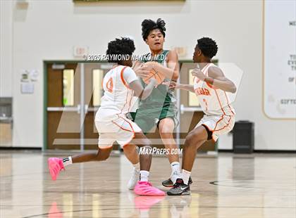 Thumbnail 1 in Venice vs. Dunbar (Swamp Shootout) photogallery.