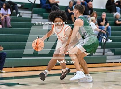 Thumbnail 2 in Venice vs. Dunbar (Swamp Shootout) photogallery.