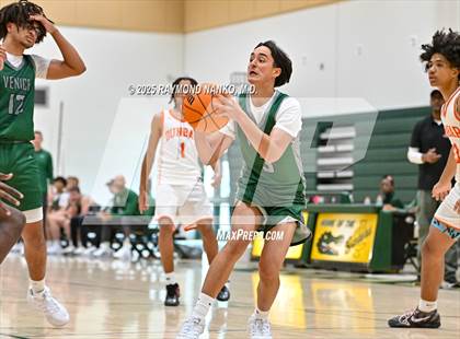 Thumbnail 1 in Venice vs. Dunbar (Swamp Shootout) photogallery.