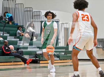 Thumbnail 2 in Venice vs. Dunbar (Swamp Shootout) photogallery.