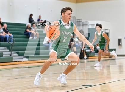 Thumbnail 1 in Venice vs. Dunbar (Swamp Shootout) photogallery.