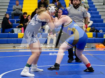 Thumbnail 1 in Kingman Quad Meet photogallery.