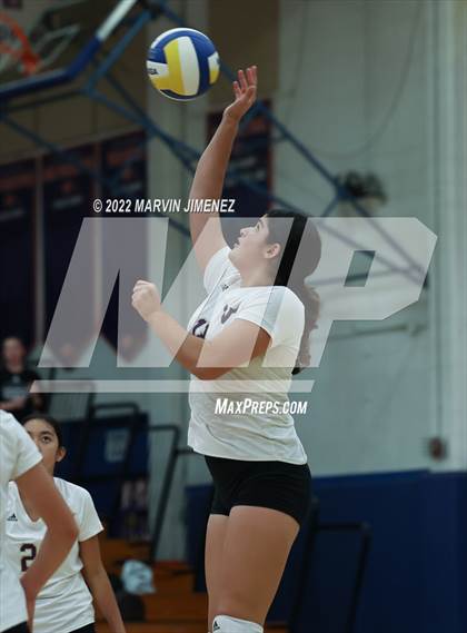 Thumbnail 2 in Westlake vs Valencia  photogallery.