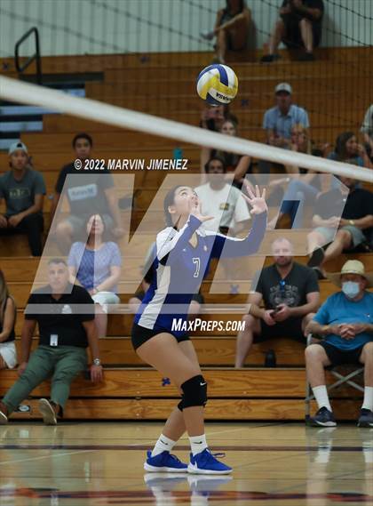Thumbnail 2 in Westlake vs Valencia  photogallery.