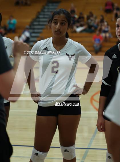 Thumbnail 2 in Westlake vs Valencia  photogallery.