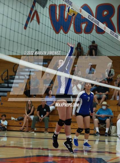 Thumbnail 1 in Westlake vs Valencia  photogallery.