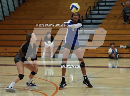 Thumbnail 3 in Westlake vs Valencia  photogallery.
