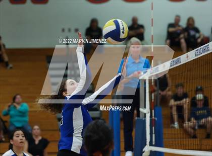 Thumbnail 1 in Westlake vs Valencia  photogallery.