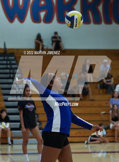 Thumbnail 2 in Westlake vs Valencia  photogallery.