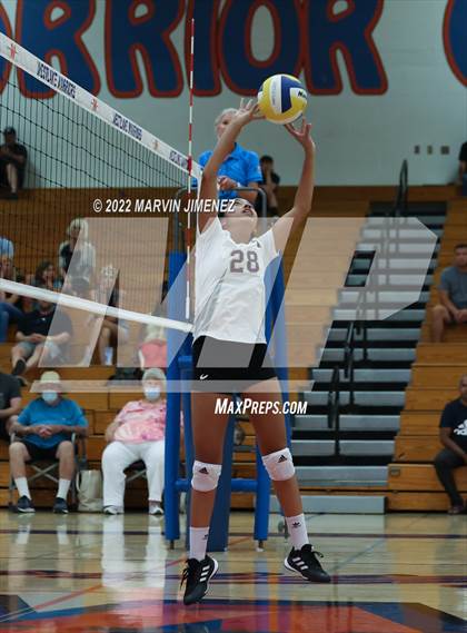 Thumbnail 3 in Westlake vs Valencia  photogallery.