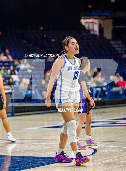 Thumbnail 1 in Rincon/University @ Sunnyside (MLK Basketball Classic) photogallery.