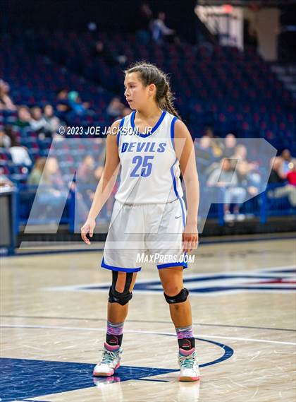 Thumbnail 3 in Rincon/University @ Sunnyside (MLK Basketball Classic) photogallery.