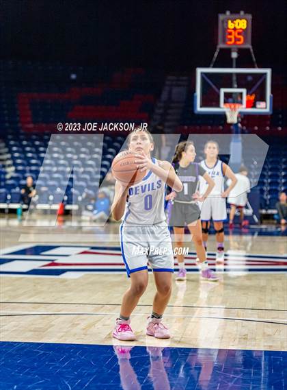 Thumbnail 3 in Rincon/University @ Sunnyside (MLK Basketball Classic) photogallery.