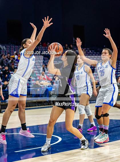 Thumbnail 3 in Rincon/University @ Sunnyside (MLK Basketball Classic) photogallery.