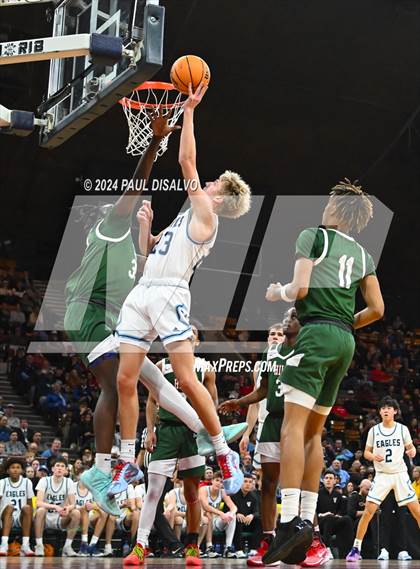 Thumbnail 3 in Valor Christian vs. Smoky Hill (CHSAA 6A Final Four) photogallery.