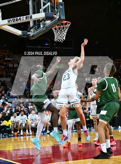 Thumbnail 2 in Valor Christian vs. Smoky Hill (CHSAA 6A Final Four) photogallery.