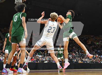 Thumbnail 2 in Valor Christian vs. Smoky Hill (CHSAA 6A Final Four) photogallery.