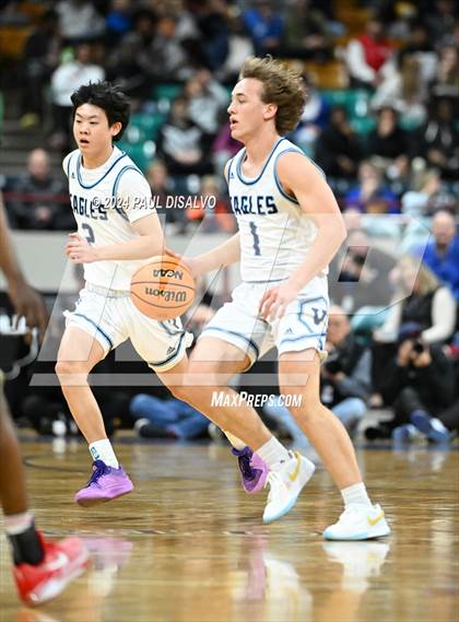 Thumbnail 2 in Valor Christian vs. Smoky Hill (CHSAA 6A Final Four) photogallery.