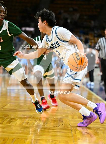 Thumbnail 1 in Valor Christian vs. Smoky Hill (CHSAA 6A Final Four) photogallery.