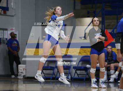 Thumbnail 3 in Benton vs. Lakeside photogallery.