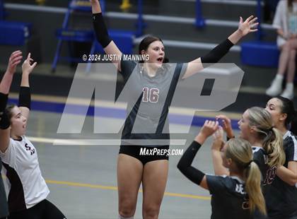 Thumbnail 1 in Benton vs. Lakeside photogallery.