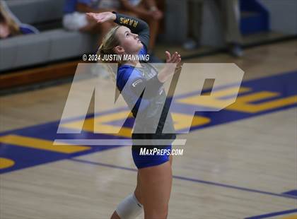 Thumbnail 1 in Benton vs. Lakeside photogallery.