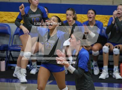 Thumbnail 2 in Benton vs. Lakeside photogallery.
