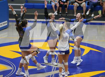 Thumbnail 1 in Benton vs. Lakeside photogallery.